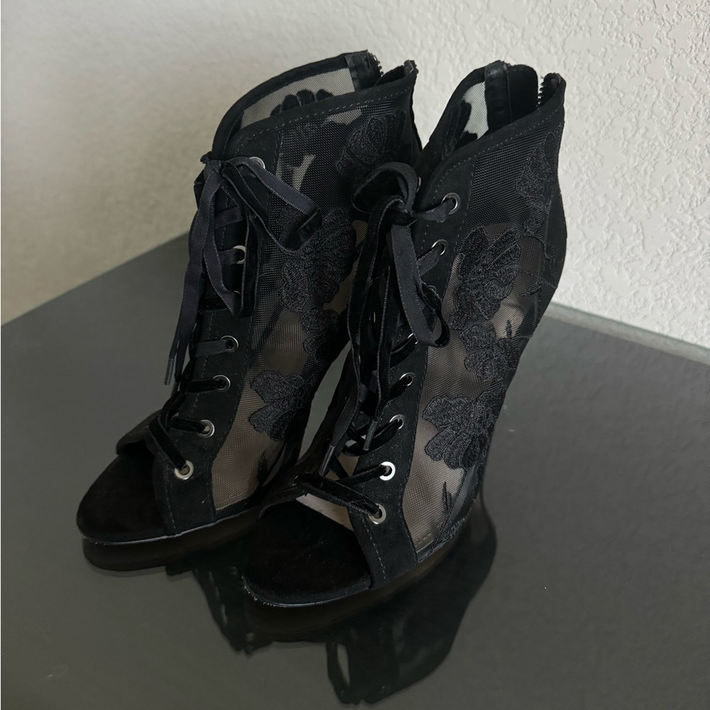 Zara BLACK LACE OPEN TOE HEELS size 38 / 8